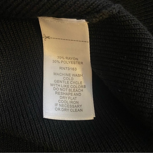 Cable & Gauge women's plus size 1X 3/4 sleeve black knit pullover top - Picture 6 of 6